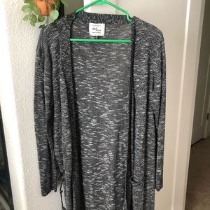 Long gray/white cardigan. M